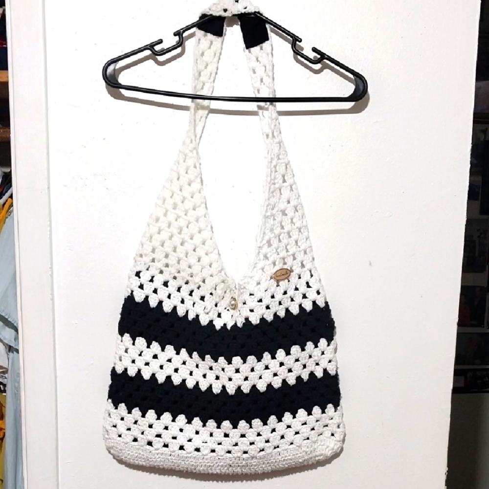 Handmade Black and White Crochet Hobo Bag with Pearl Enclosure NWOT